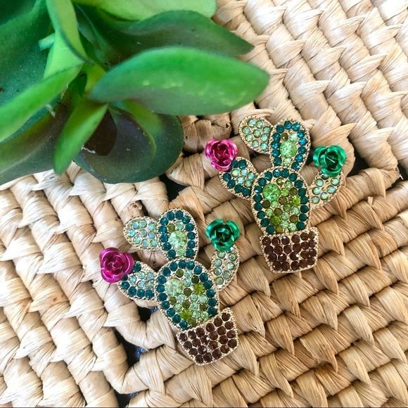 NEW! Bling Cactus with Rose Statement Earrings - Picture 6 of 11
